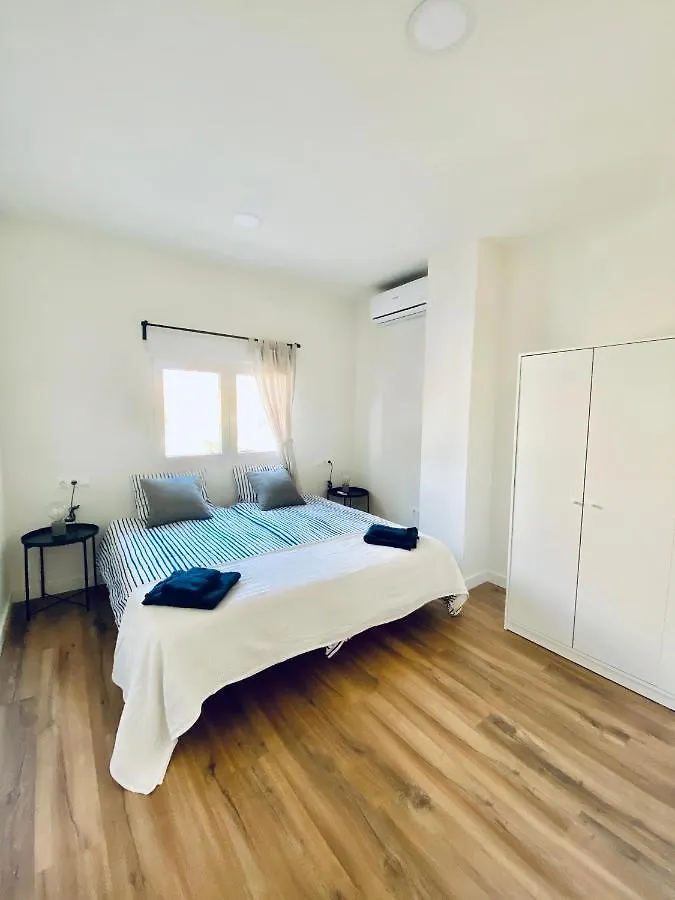 Gmc Turistics - La Casa De Los Alamos Málaga Apartment